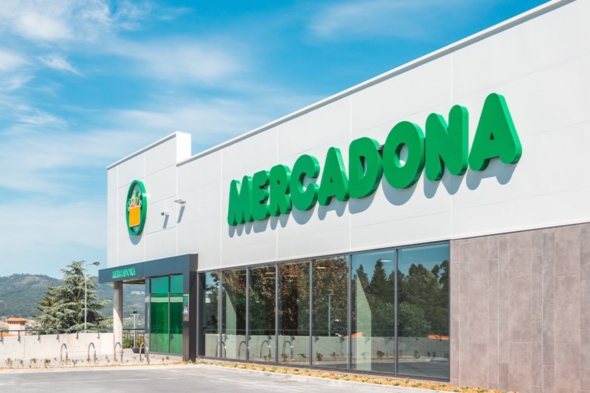 Fachada de un supermercado de Mercadona en Portugal (Mercadona)
