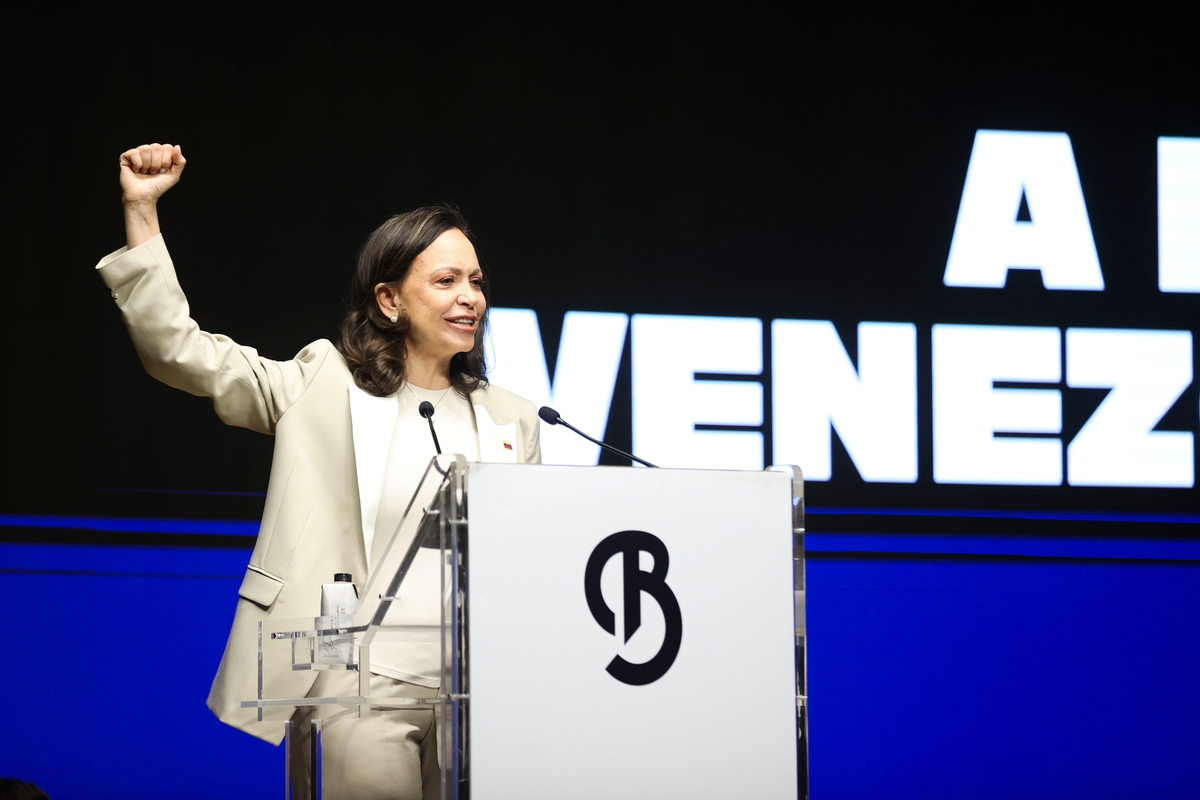 MADRID, 18/04/2026.- La líder opositora venezolana María Corina Machado durante la rueda de prensa ofrecida este sábado en Madrid. EFE/Víctor Lerena