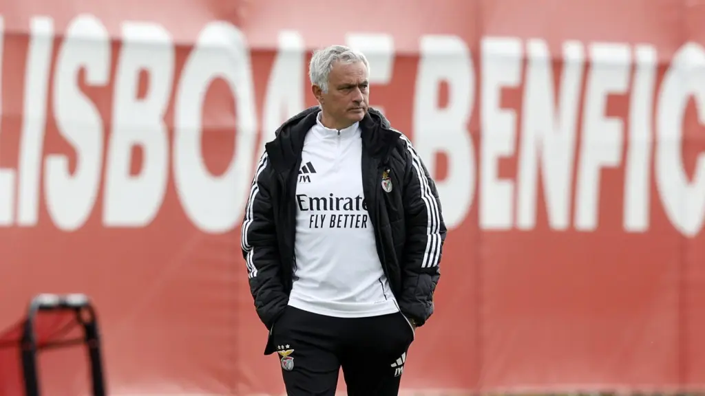 José Mourinho, en un entrenamiento del Benfica