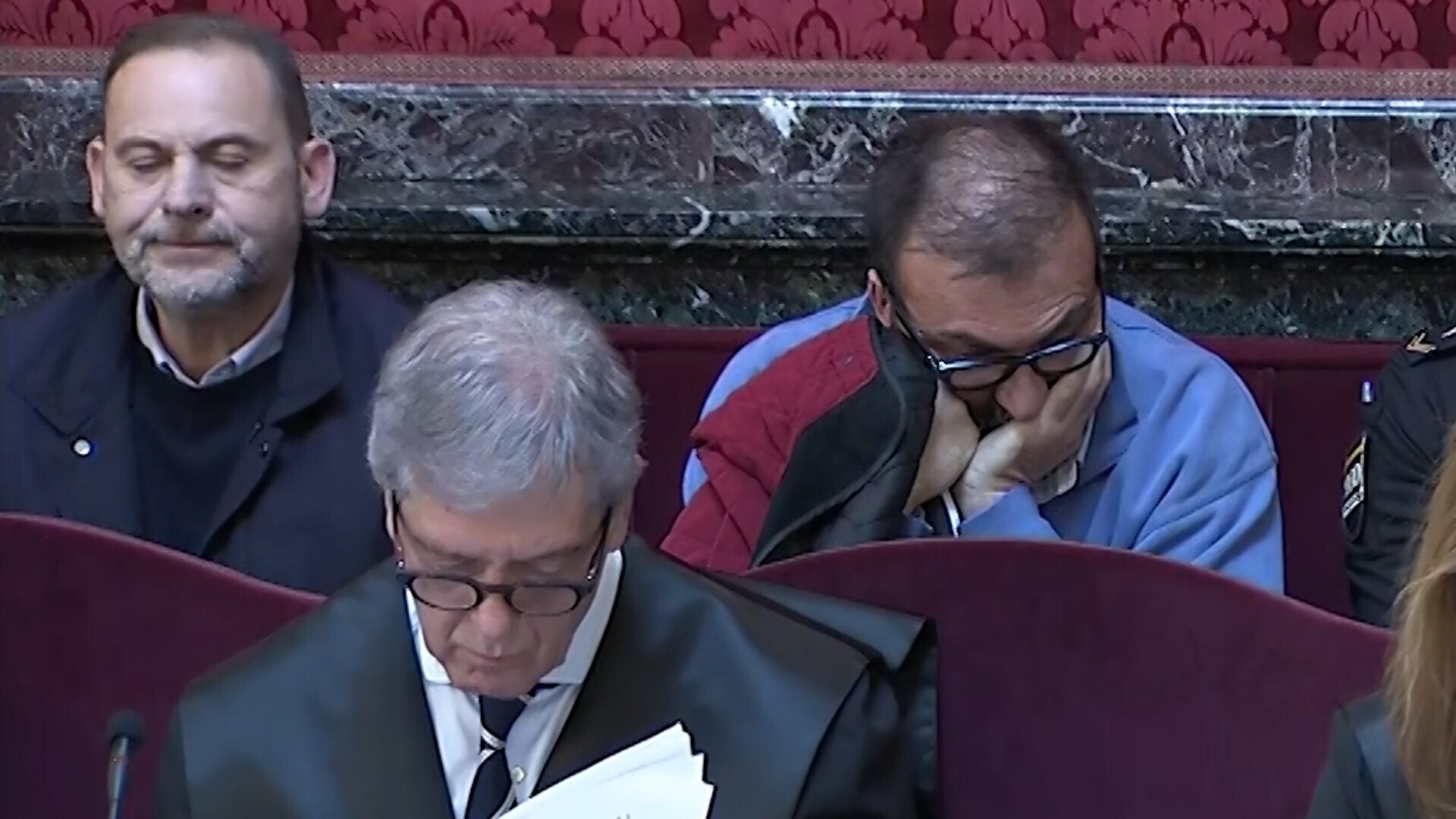 Ábalos y Koldo, tras el abogado Marino Turiel, en el Supremo.