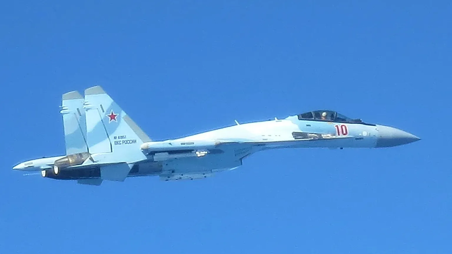A Russian Su-35 fighter jet flies over the Baltic Sea, 20 April, 2026
