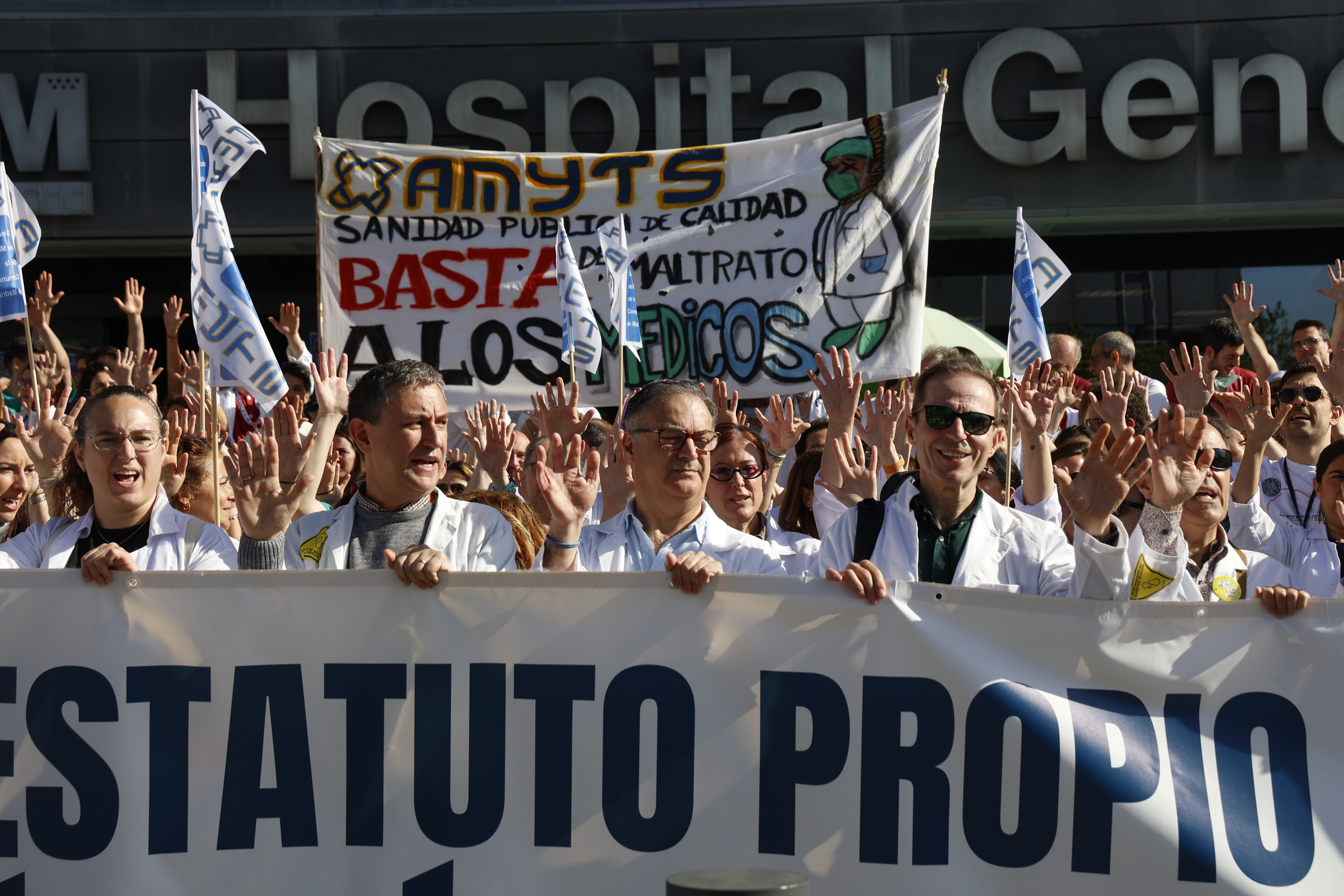 Cuarta semana de huelga contra la reforma del estatuto marco