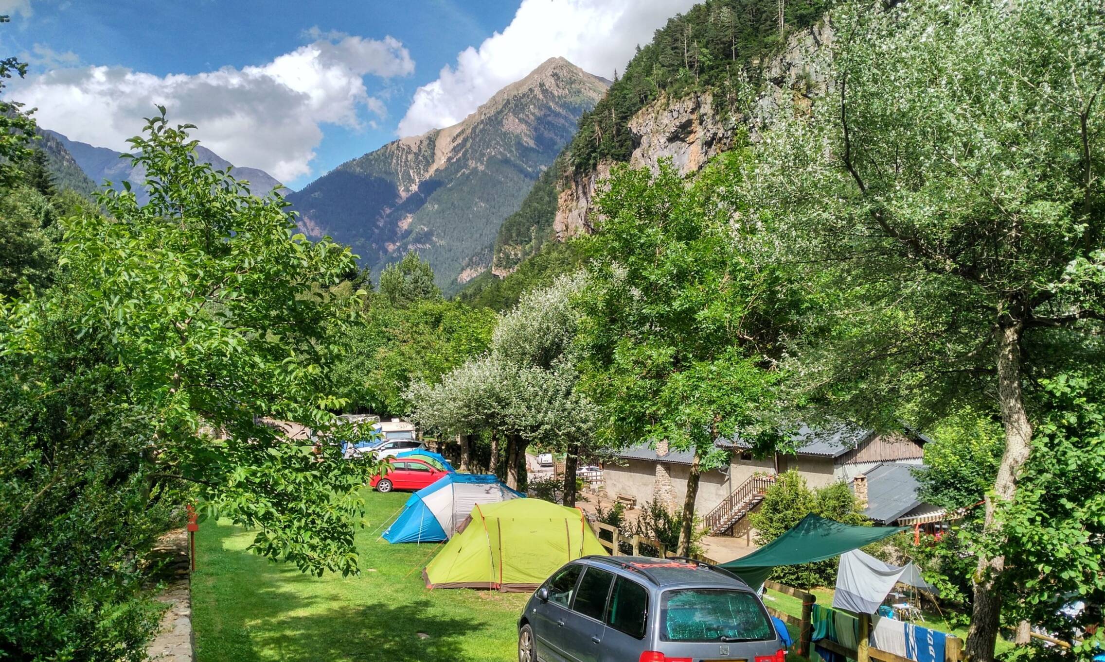 Foto: El camping familiar en pleno corazón de los Pirineos. (Camping Valle de Bujaruelo)