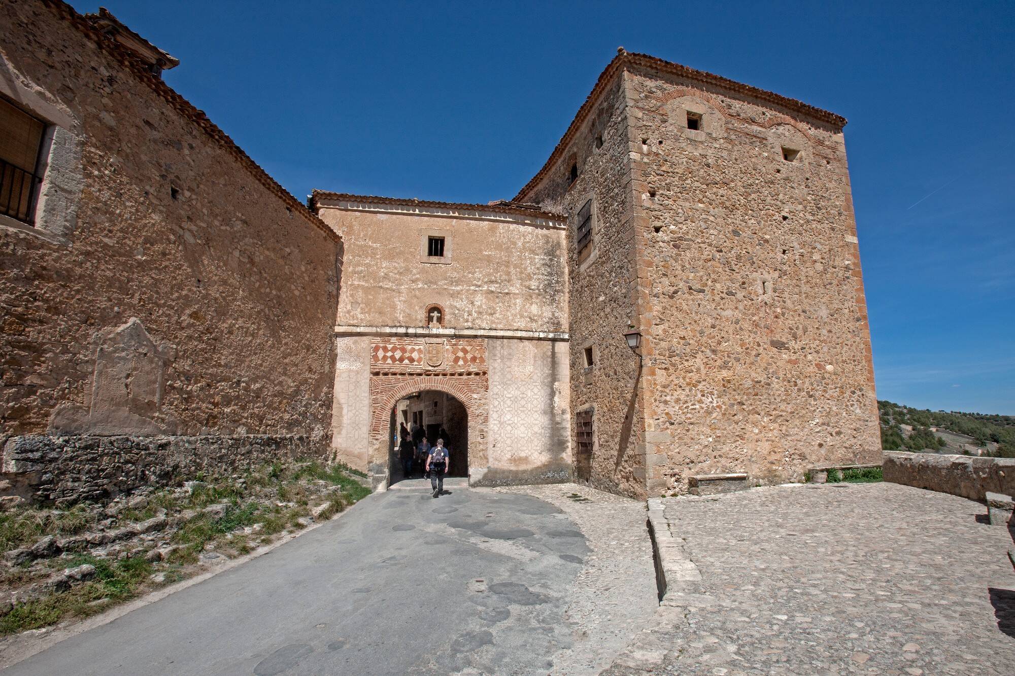Foto: El pueblo medieval que solo tiene una puerta de entrada. (Turismo de Castilla y León)