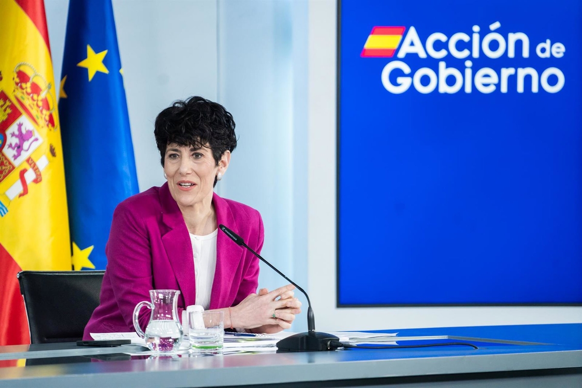 La portavoz del Gobierno y ministra de Inclusión, Seguridad Social y Migraciones, Elma Saiz.(César Vallejo Rodríguez - Europa Press)