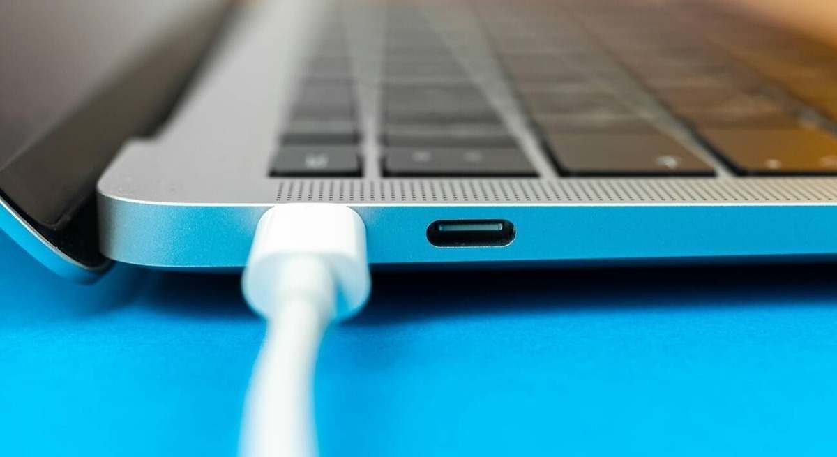 Ya es oficial: todos los cargadores de portátiles desaparecerán en la UE, la carga será obligatoriamente USB C