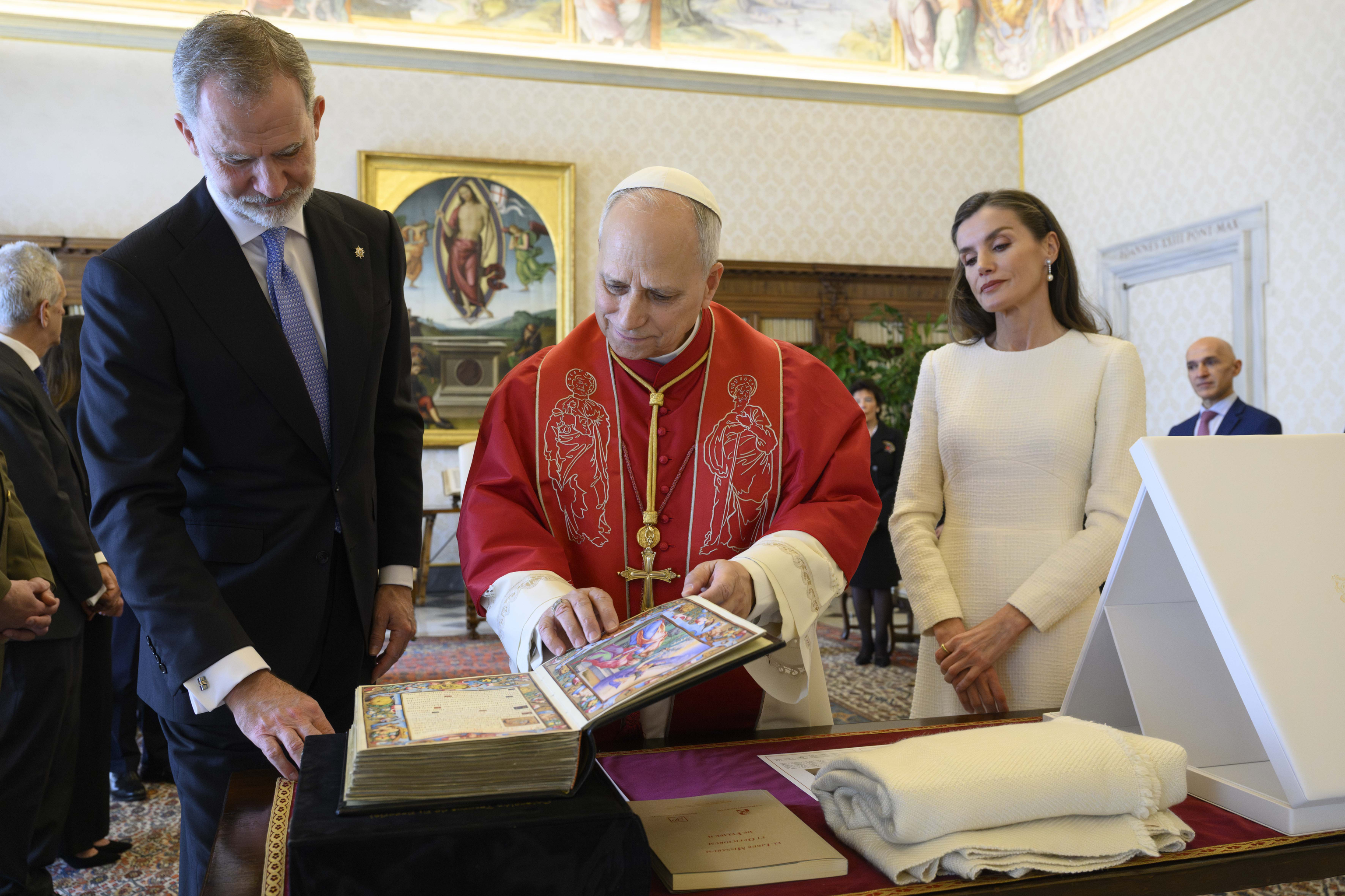 Los reyes de España y León XIV durante su encuentro el pasado 20 de marzo en el Vaticano.