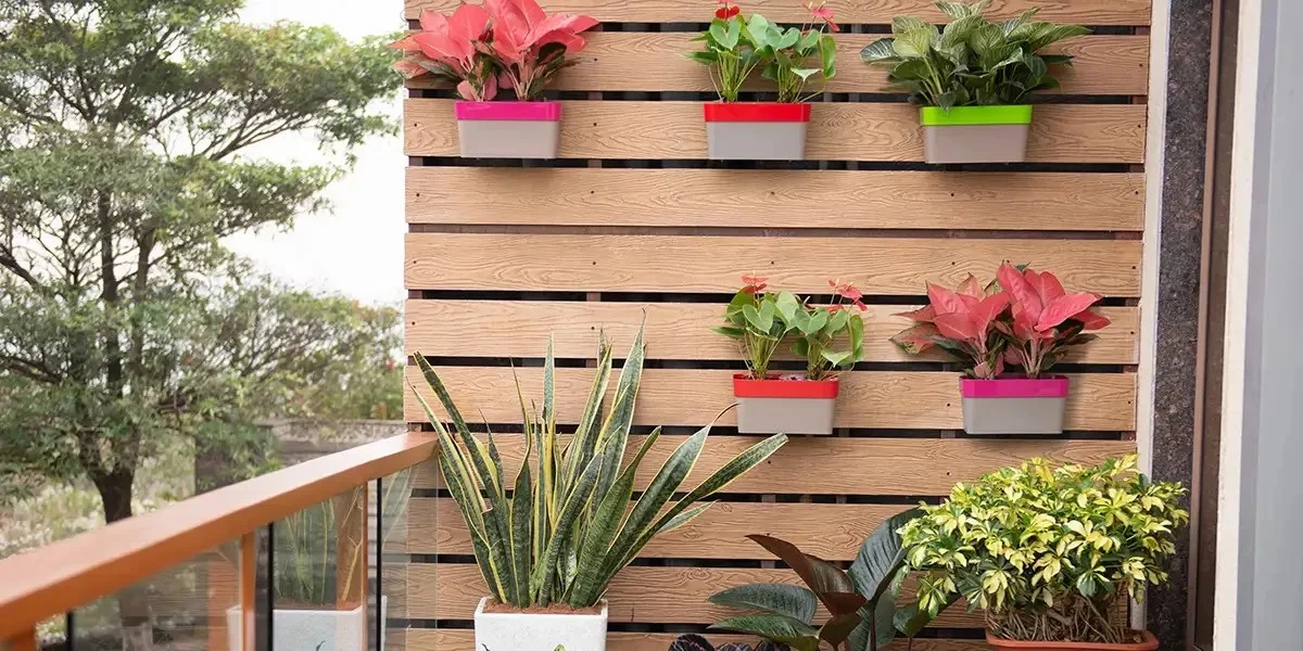 Adiós a las macetas: usa estas cajoneras de diseño moderno en tu balcón - image 1