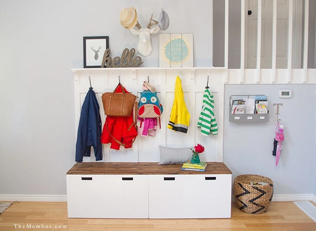 Adiós al caos en tu entrada: el truco vertical de IKEA Grejig para pisos pequeños - image 1