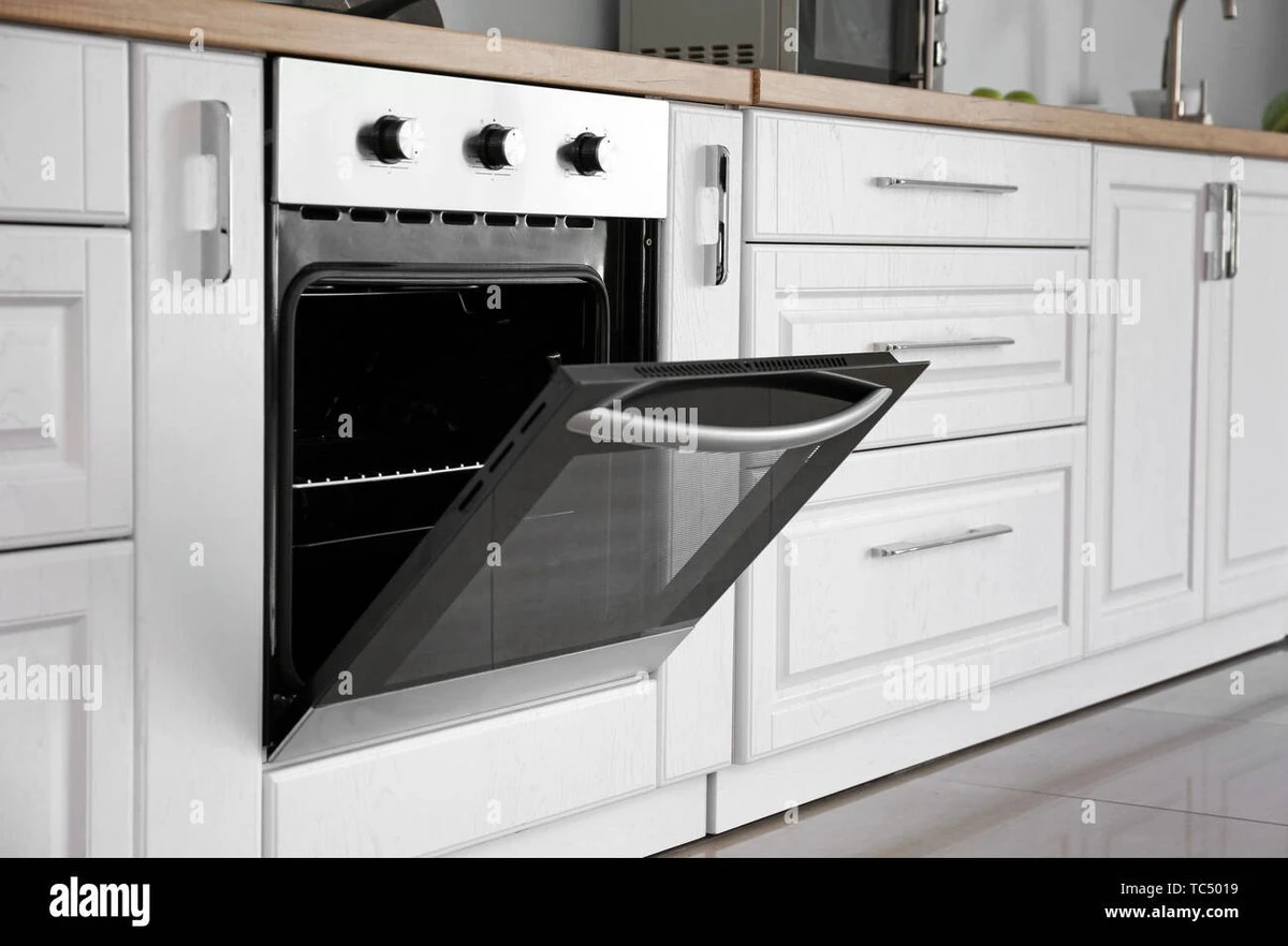 Adiós al horno cerrado: el hábito en la cocina que ahorra un 20% - image 1