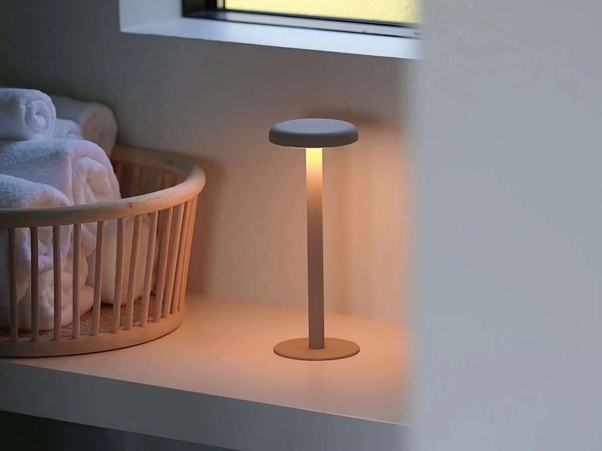 Adiós a los cables en tu terraza: el truco de Ikea con SOLVINDEN por 13€ - image 1