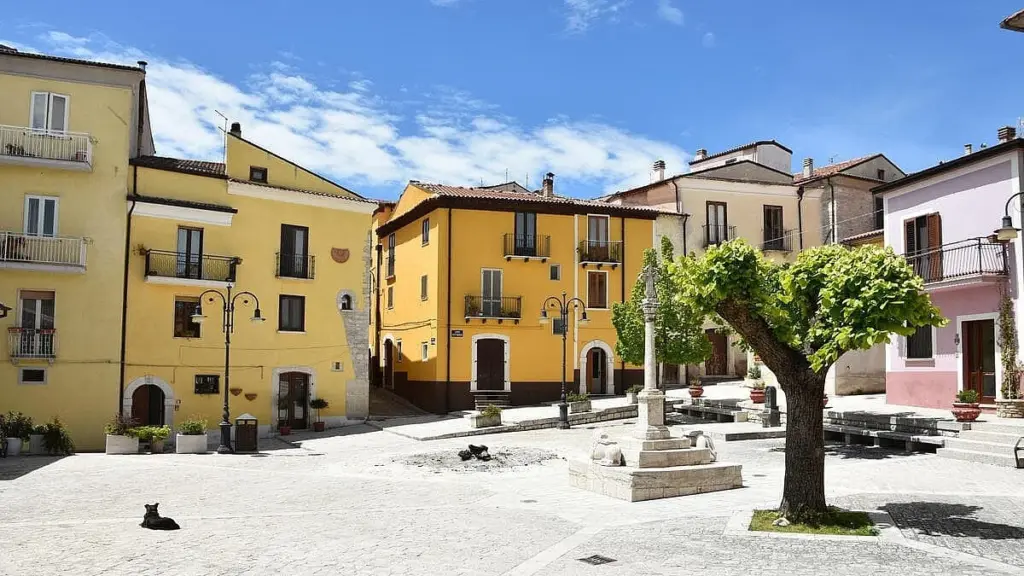 Adiós a Toledo: el secreto de Molise y el acero de Frosolone