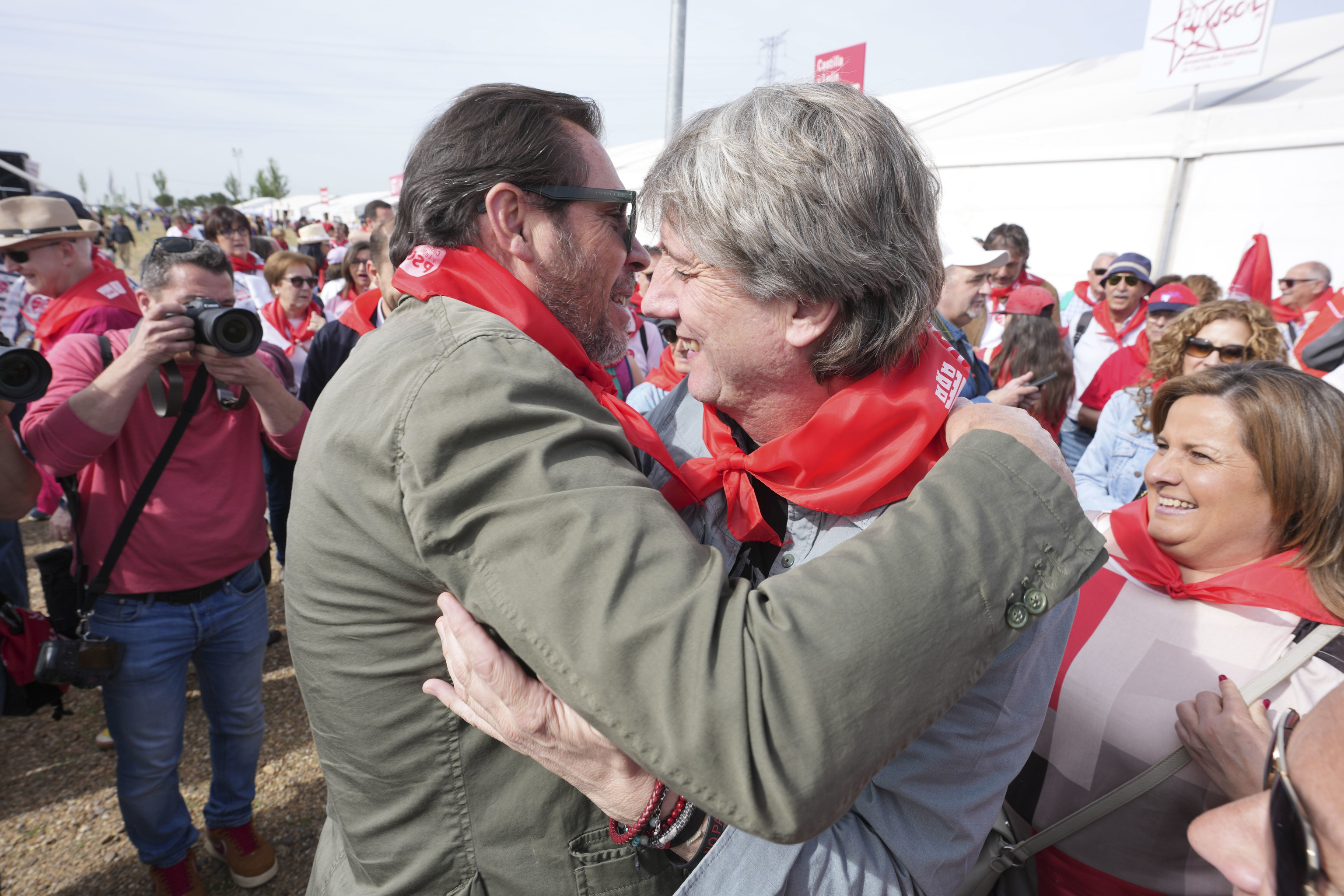 Carlos Martínez con el ministro Óscar Puente.