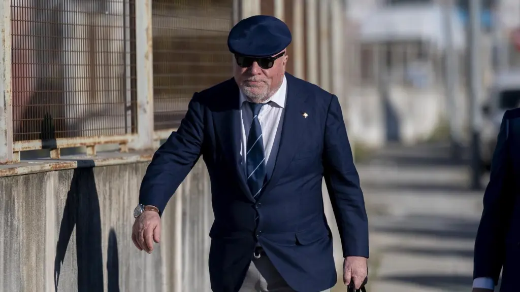 El excomisario José Manuel Villarejo, a su llegada al primer día del juicio del 'caso Kitchen'.