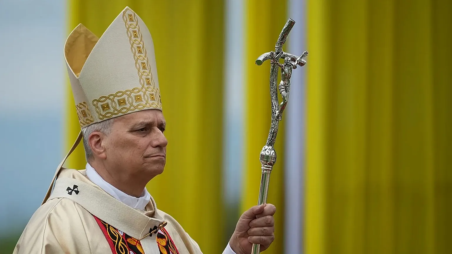 Pope Leo XIV arrives in procession to celebrate a Mass at Bamenda Airport, 16 April, 2026