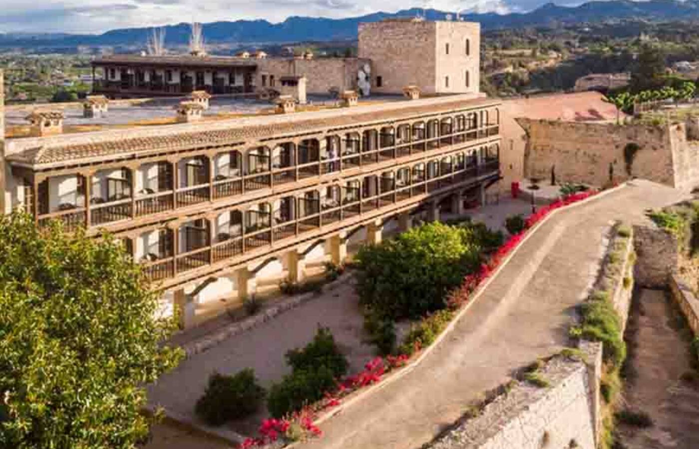 Foto: El Parador que cerrará sus puertas en enero de 2027 por una reforma integral. (Paradores)