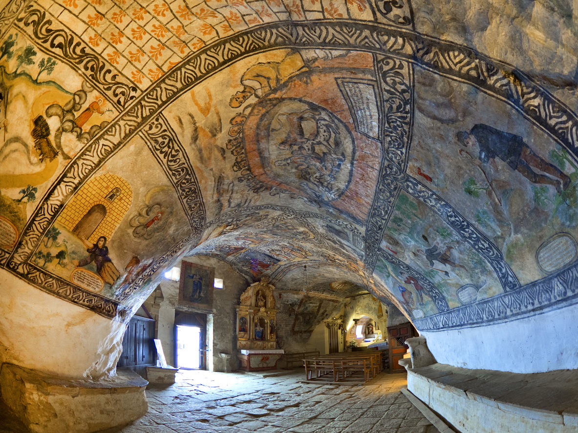 El interior de la ermita (iStock)