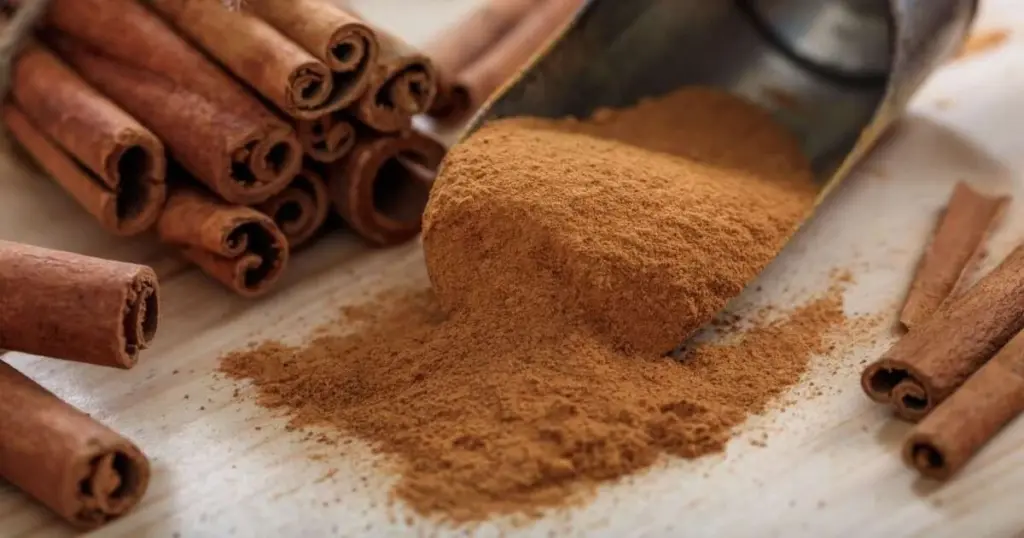 Canela en tu mano: el truco ancestral para vencer el miedo y tomar decisiones