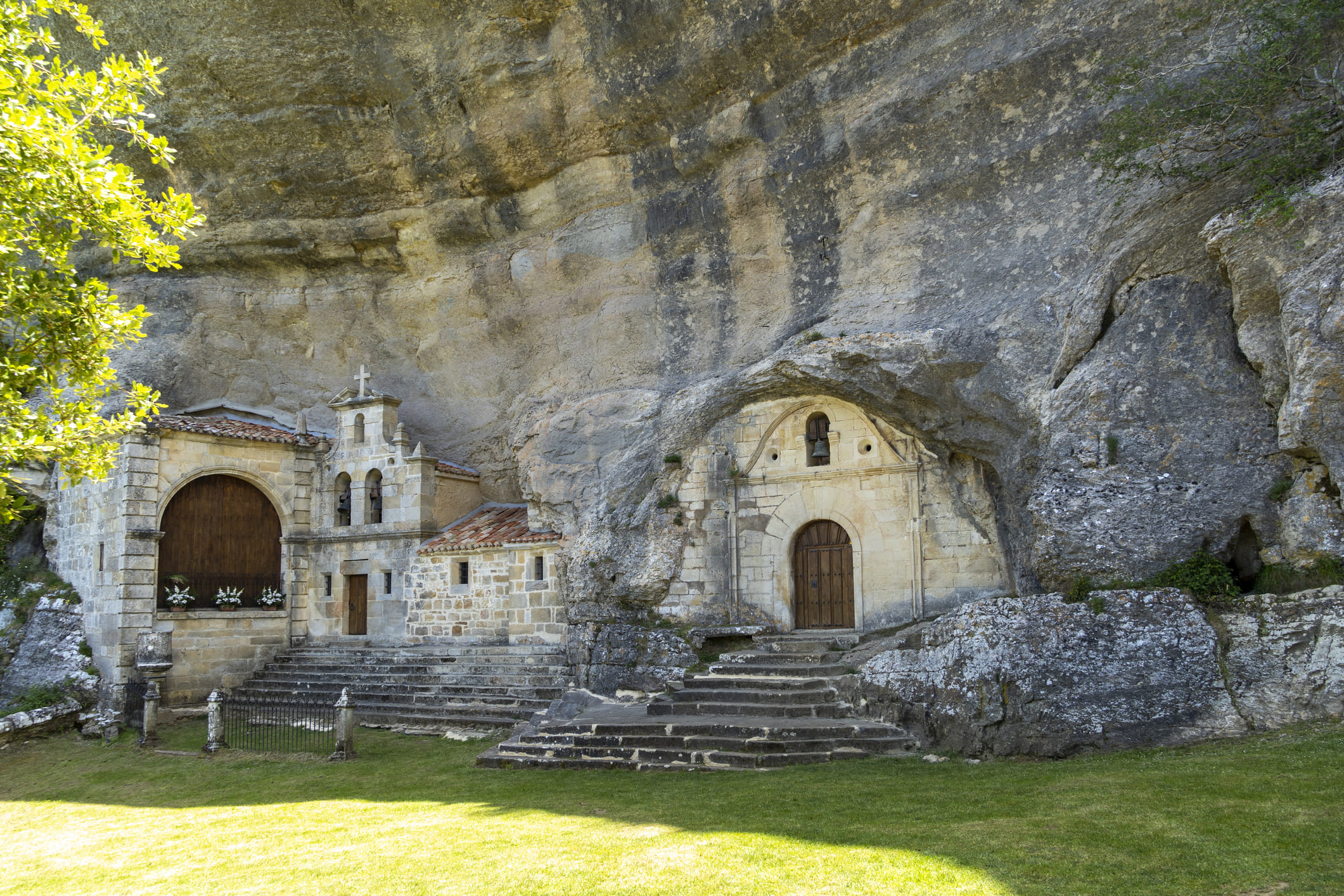 Foto: La Cueva Ermita de San Tirso y San Bernabé (iStock)