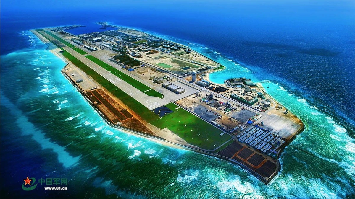 China amplía su territorio en el mar: 12 años de construcción de islas artificiales revelan una estrategia audaz - image 1