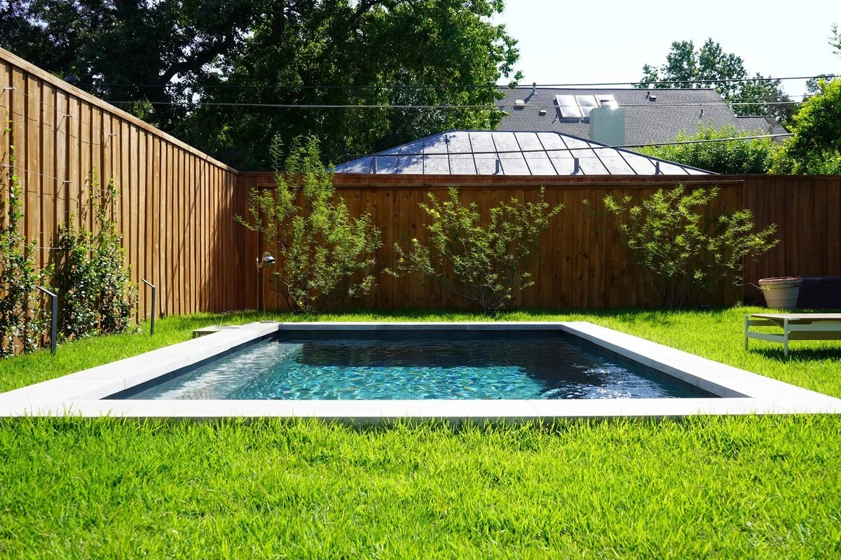 ¿Cuánto cuesta una piscina pequeña? La guía completa de 2026 del casco al acabado - image 1