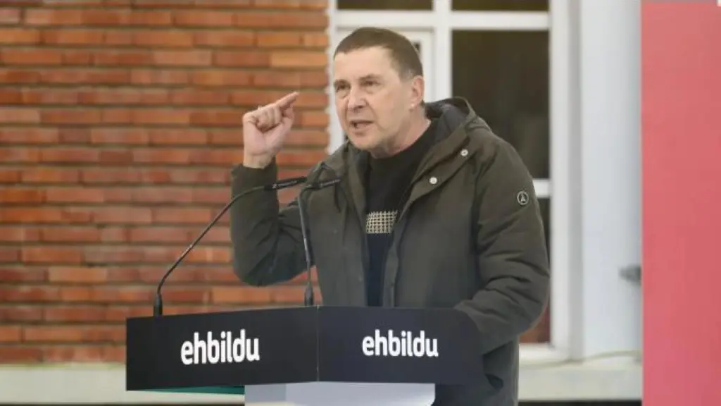 Arnaldo Otegi durante un acto de EH Bildu.