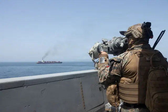 Fuerzas estadounidenses patrullan el Mar Arábigo esta semana.
