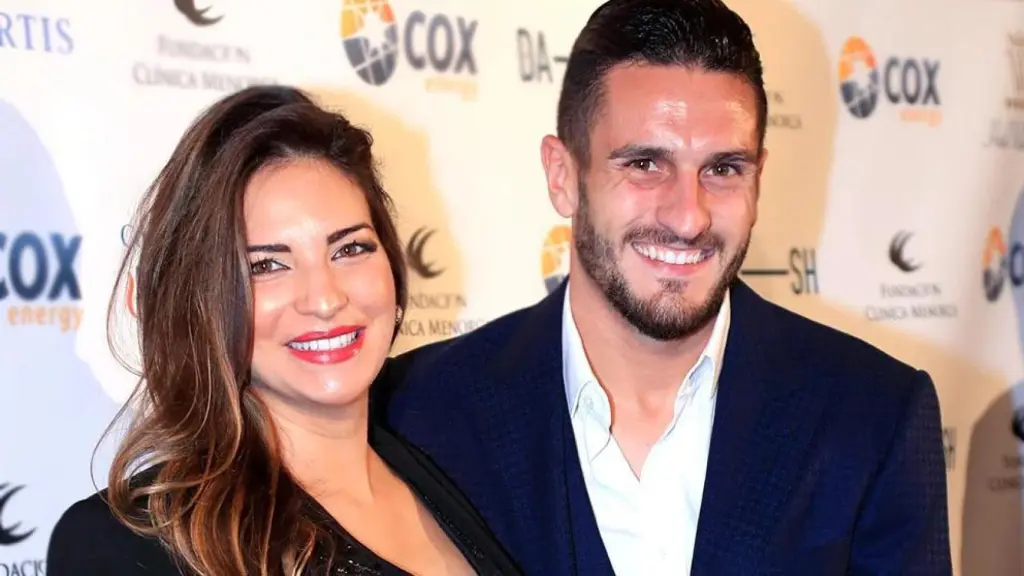 Koke y Beatriz Espejel.