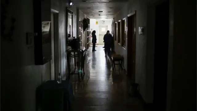 Un hospital en Ciudad Juárez durante un apagón en 2021