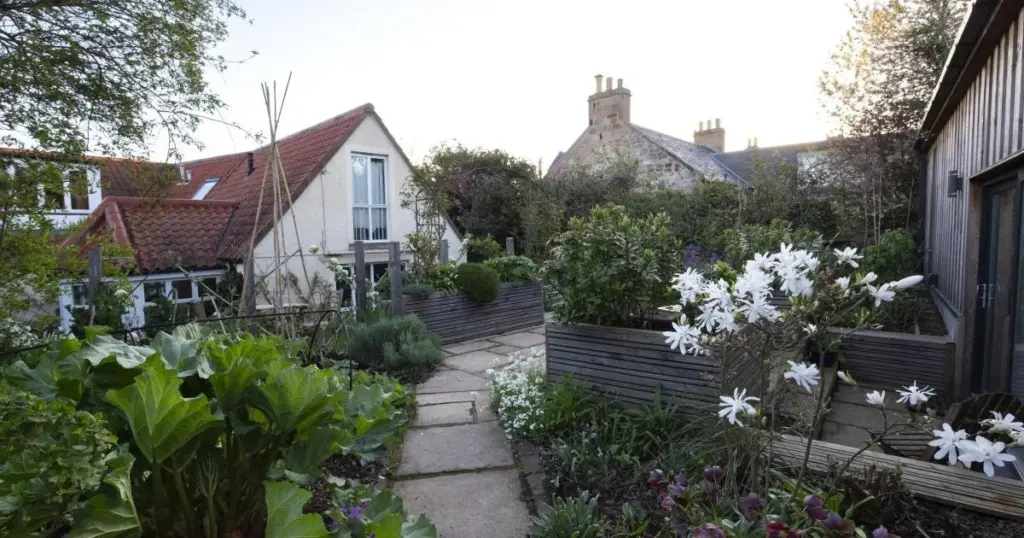 El secreto de Sheila Averbuch en Mercat Cottage Garden: jardín sano con poca agua