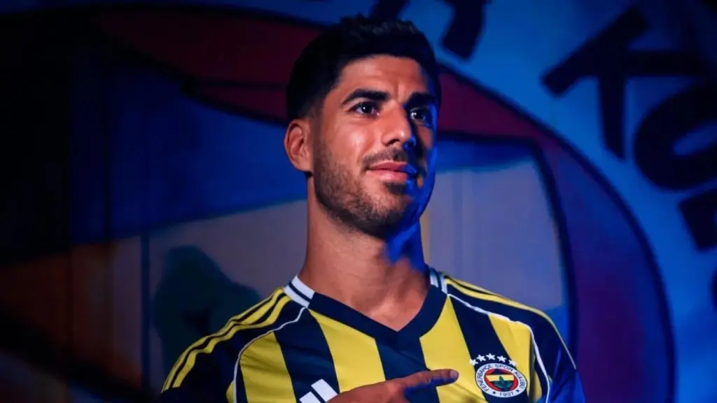 Marco Asensio, en su presentación como nuevo jugador del Fenerbahçe.