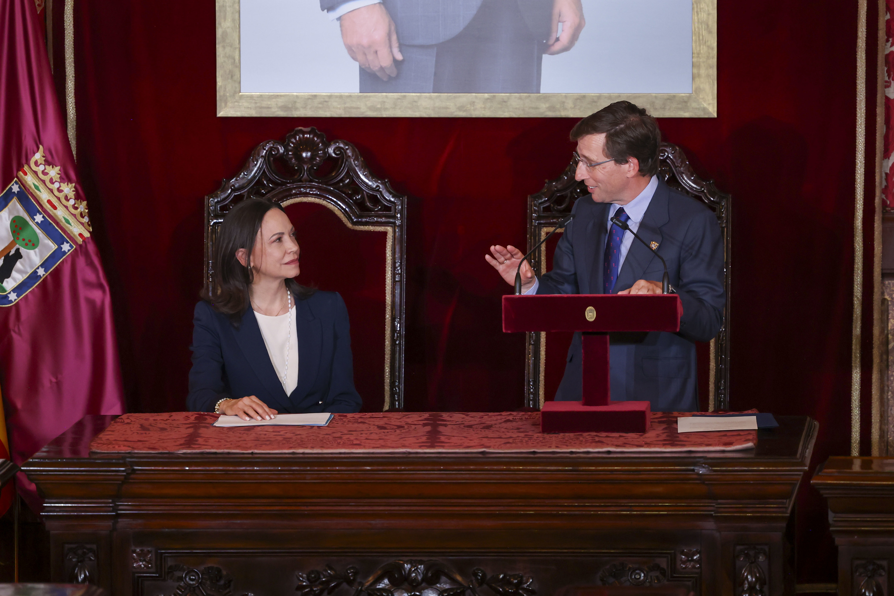 El alcalde de Madrid, José Luis Martínez-Almeida, y María Corina Machado.