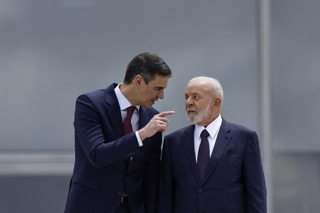 Sánchez y Luna, en Brasilia en 2024.