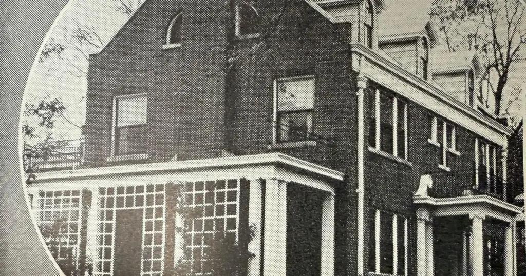 Fred Parry y su arriesgado plan en el Distrito Histórico de West Broadway