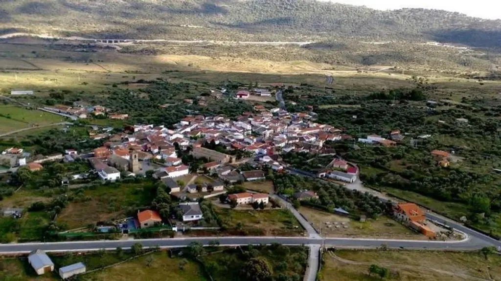 Multas de 4.000 € en Oliva de Plasencia: la nueva regla para llenar tu piscina