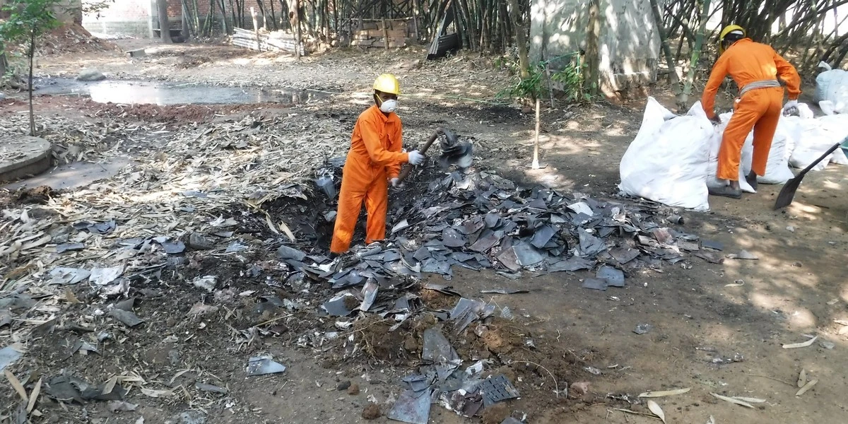 No más pilas en la basura: Saesa retira 800 kilos de veneno invisible - image 1