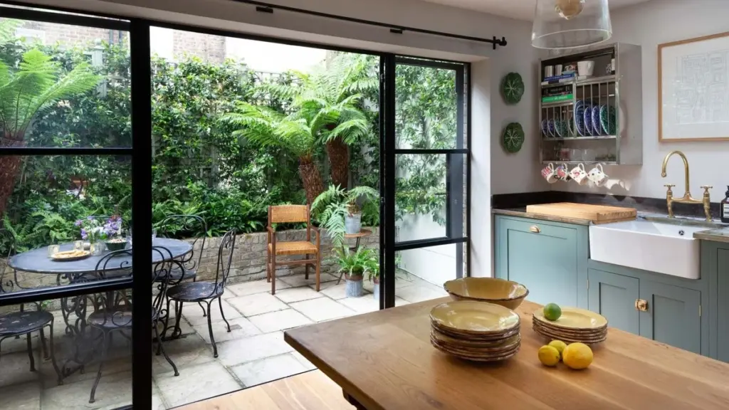 Patio inglés: 6 secretos de diseño de jardines para dar alma a tu terraza