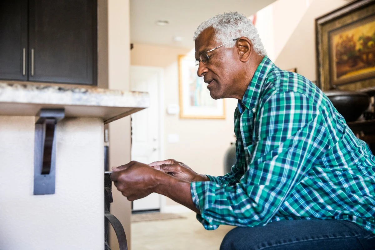 Reformas gratis para mayores: la lección de Rebuilding Together Metro Chicago y National Rebuilding Day - image 1