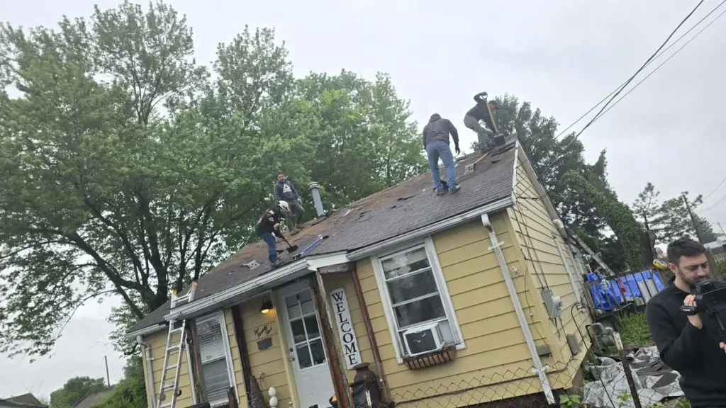 Ryan Ogan y Mackenzie Ogan: el secreto viral para reparar tu casa gratis