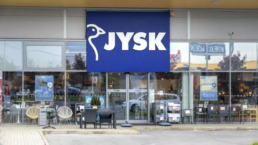 Salón ordenado en minutos: el mueble aparador de Jysk que agota stock en España