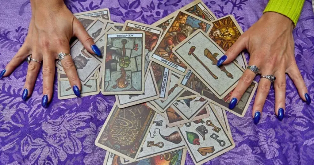 Tarot 2 de abril: tu destino revela sorpresas para 12 signos
