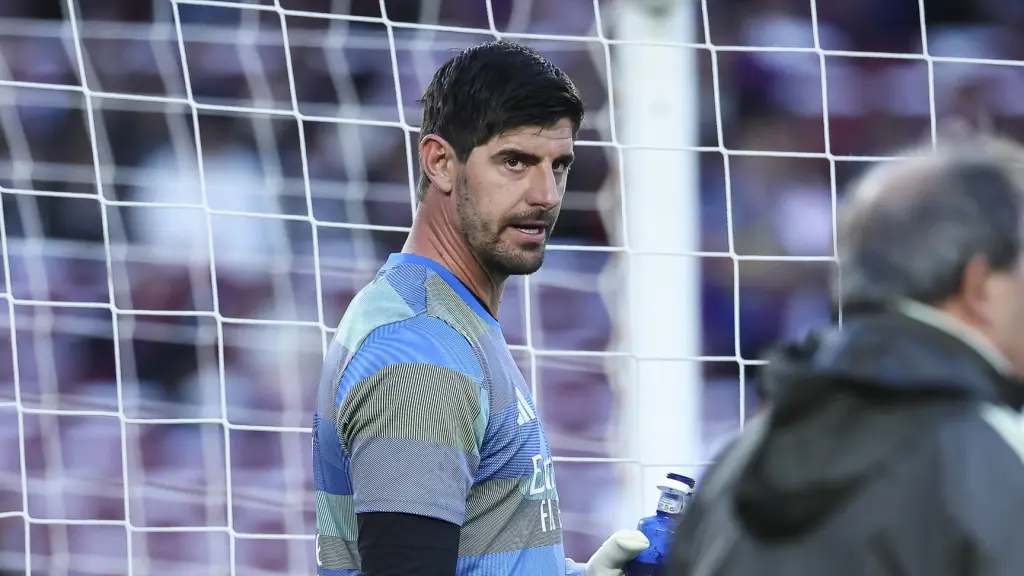 Courtois, en un calentamiento con el Real Madrid