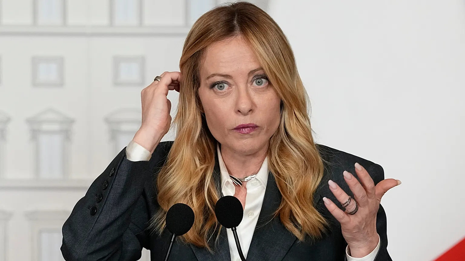 Italy's Premier Giorgia Meloni attends a press conference with Ukraine's President Volodymyr Zelenskyy after their meeting in Rome, April 2026.