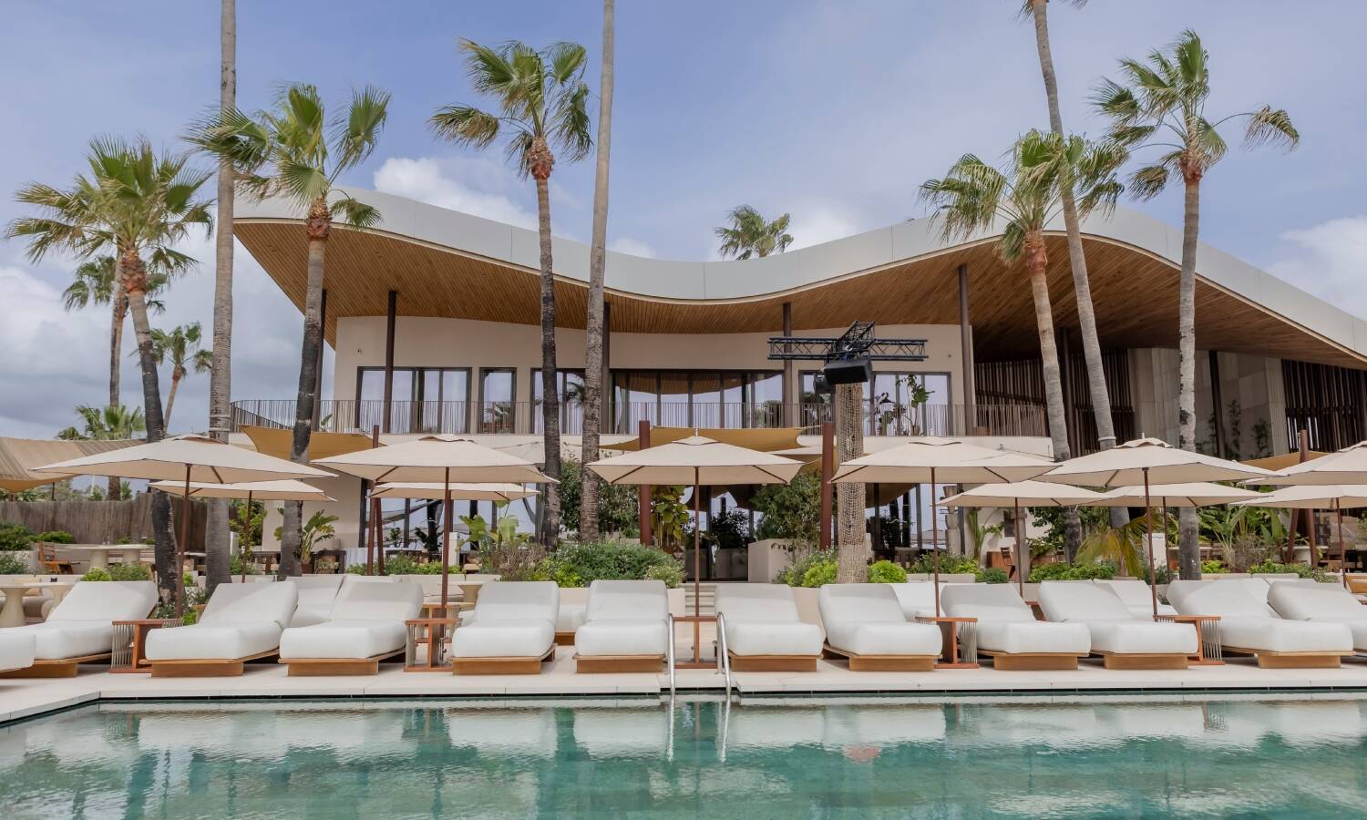 Foto: El beach club de Andalucía que ha servido de localización para MasterChef. (Cortesía)