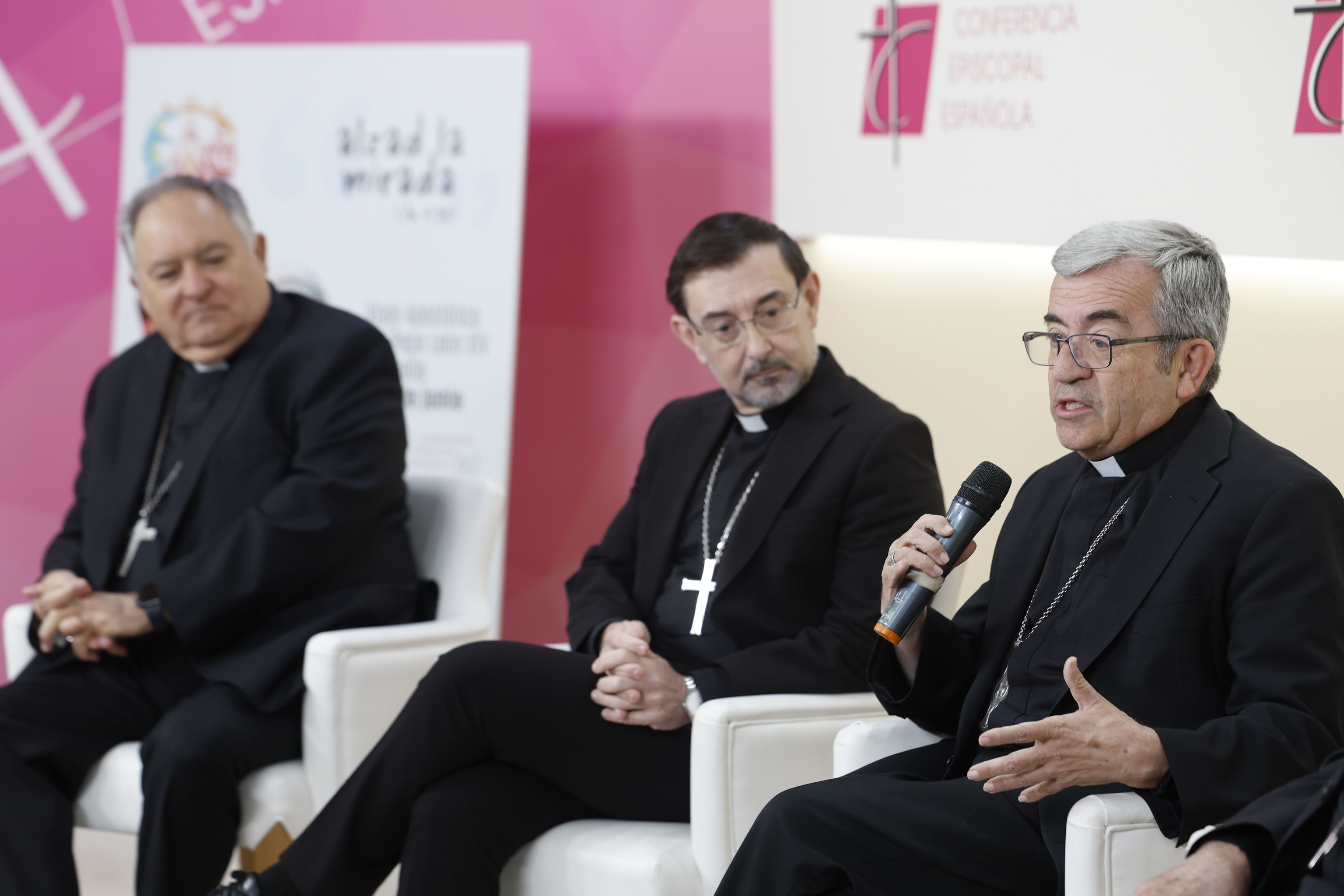 El presidente de la conferencia episcopal junto a los arzobispos de Madrid y Tenerife