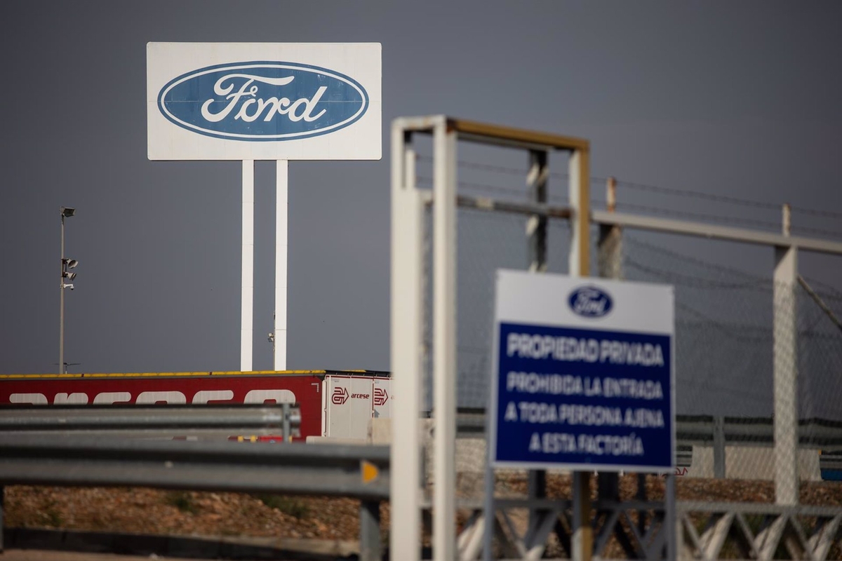 Cartel de la fábrica Ford Almussafes(Alejandro Martínez Vélez - Europa Press)