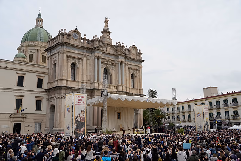 Pope Leo at the Mass in front of the Shrine of Pompeii (8 May 2026)