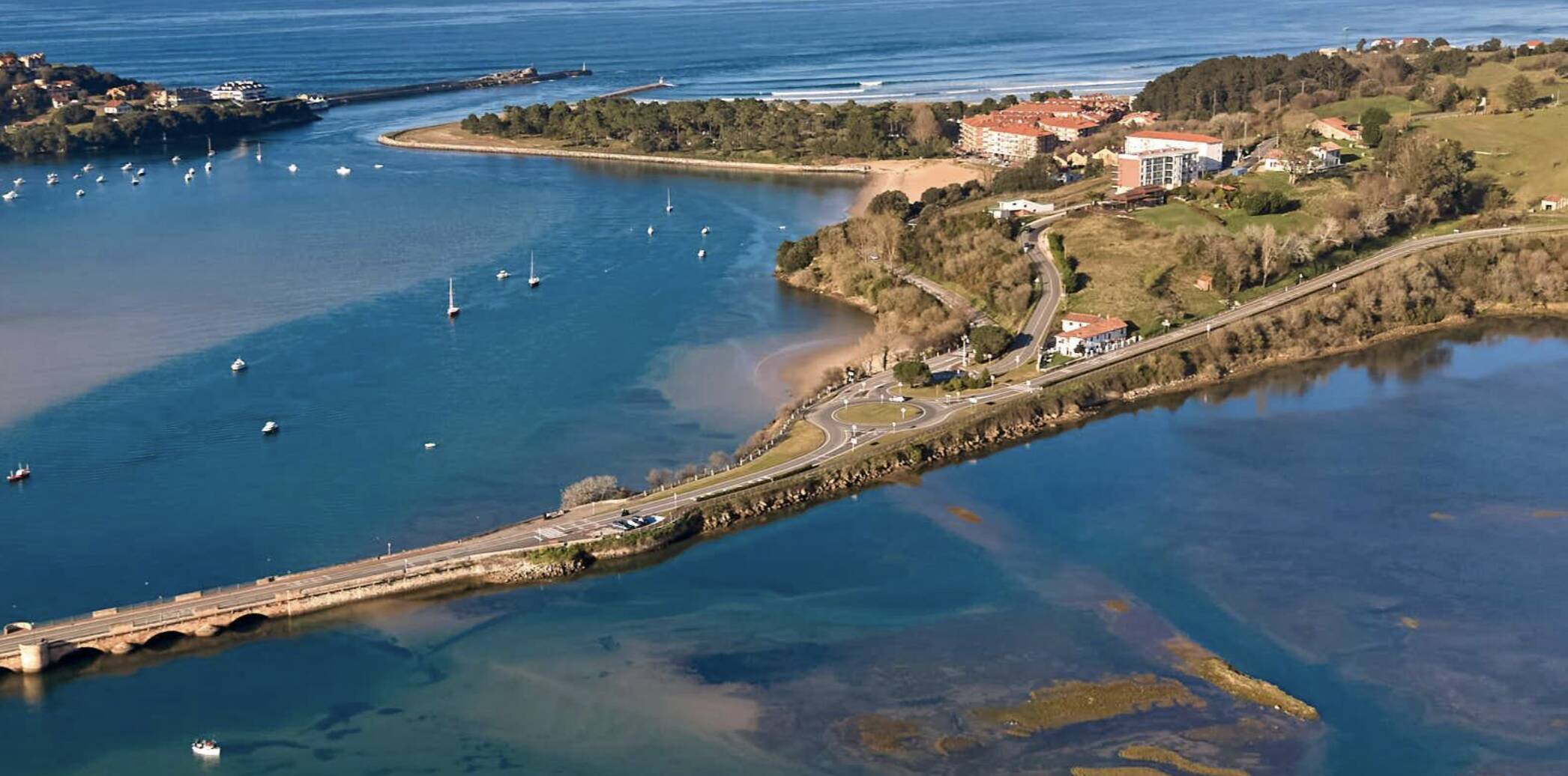 Foto: Vista de pájaro de Illa de Arousa. (Mike Art/Pexels)