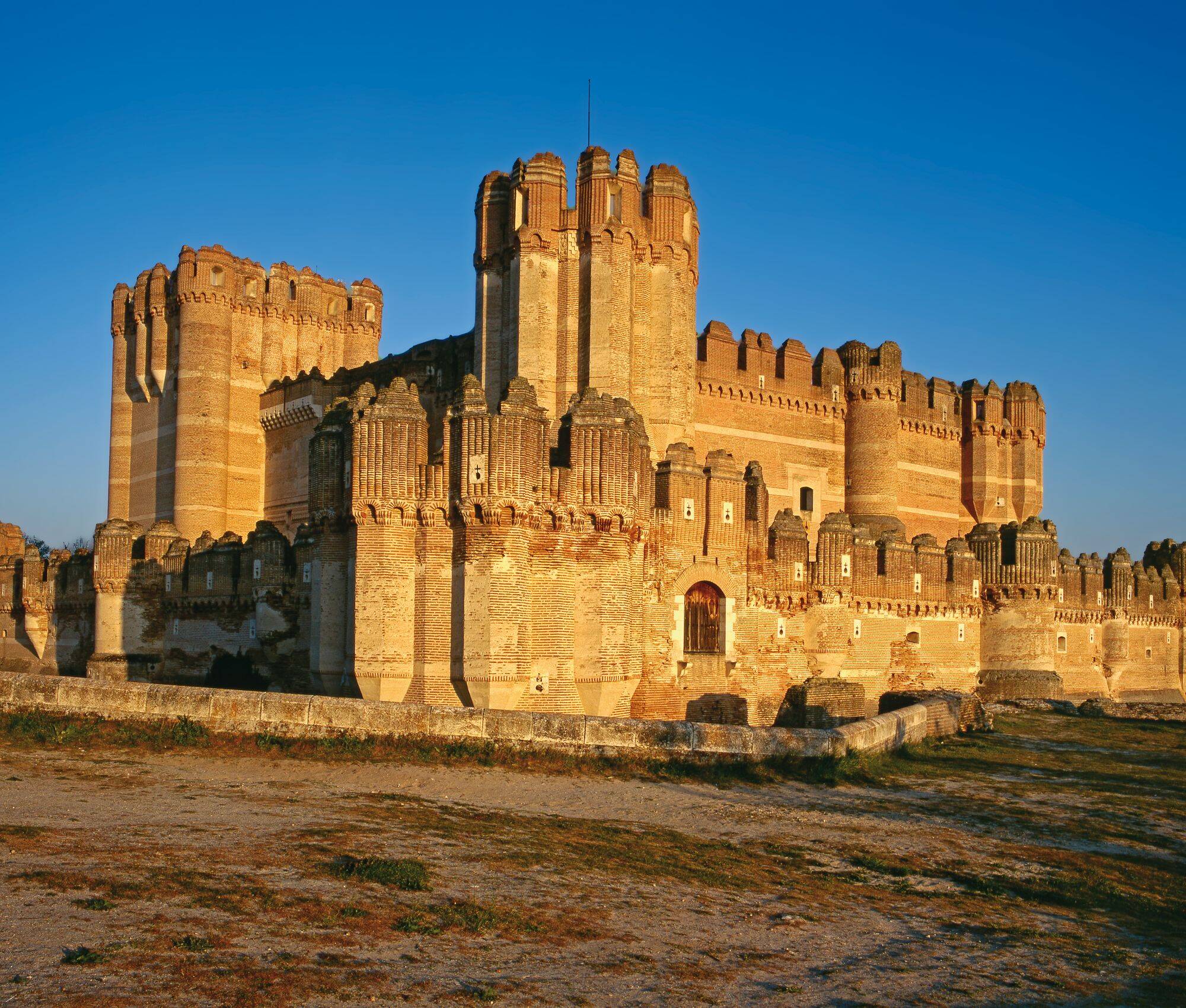 Foto: El castillo mejor conservado de España. (Turismo de Castilla y León)