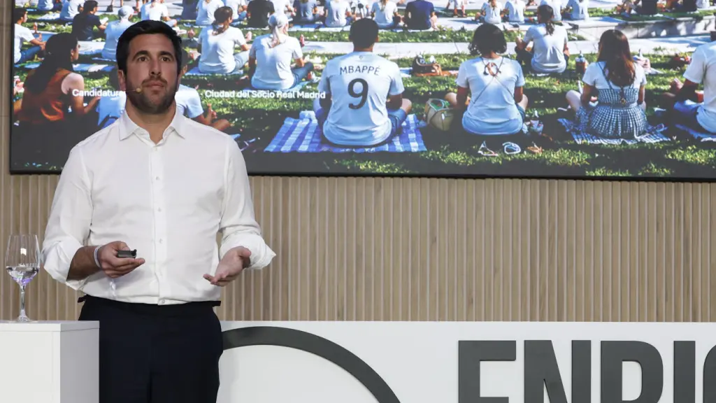 Enrique Riquelme, durante su presentación de la candidatura a la presidencia del Real Madrid.